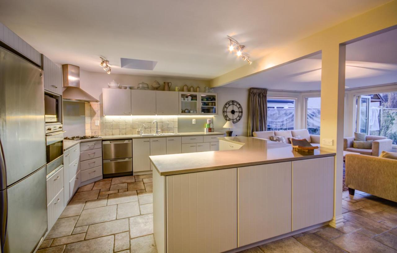 Queenstown Country Lodge Lake Hayes ภายนอก รูปภาพ