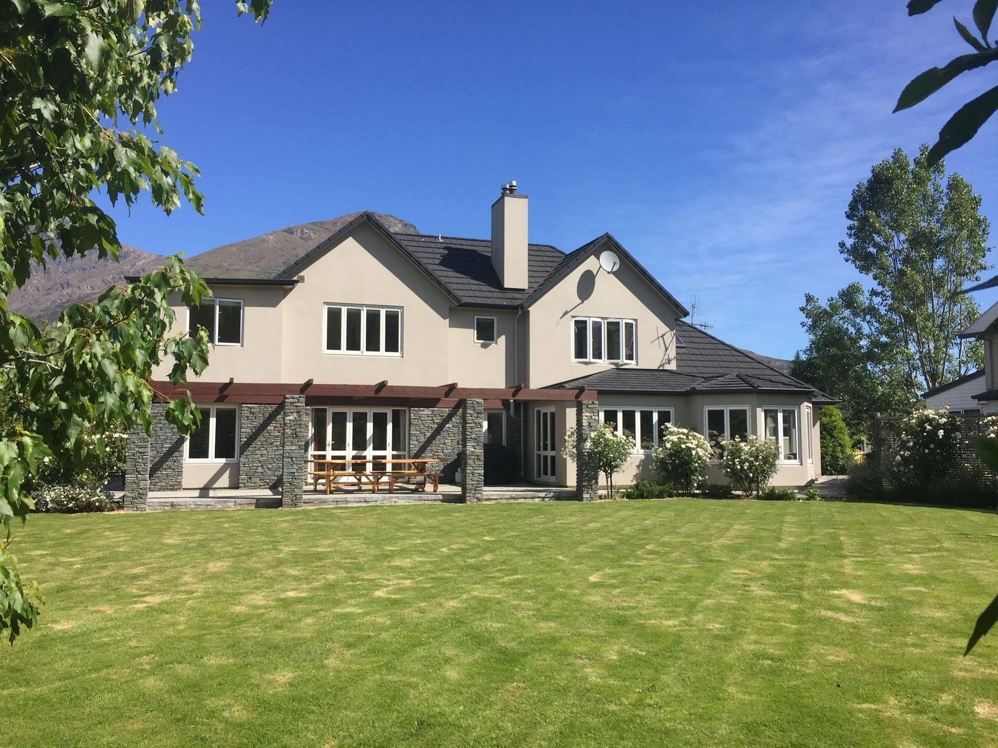 Queenstown Country Lodge Lake Hayes ภายนอก รูปภาพ
