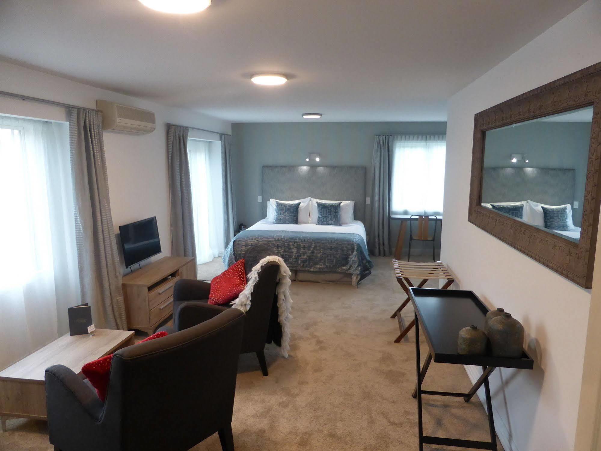 Queenstown Country Lodge Lake Hayes ภายนอก รูปภาพ
